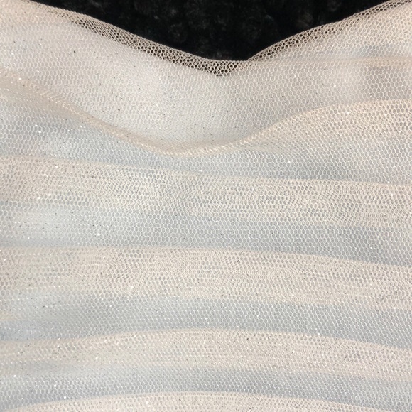 Beautiful size 1 two tone blue sparkly dress - Picture 3 of 7